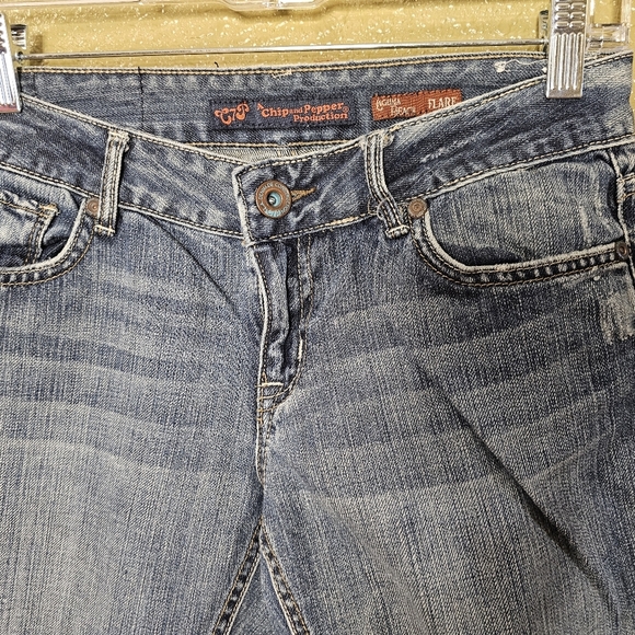 Vintage Y2k Distressed Chip And pepper Lowrise Flare Jeans. Size 7 - Picture 4 of 5